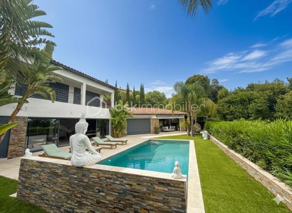 Maison contemporaine de 300 m²