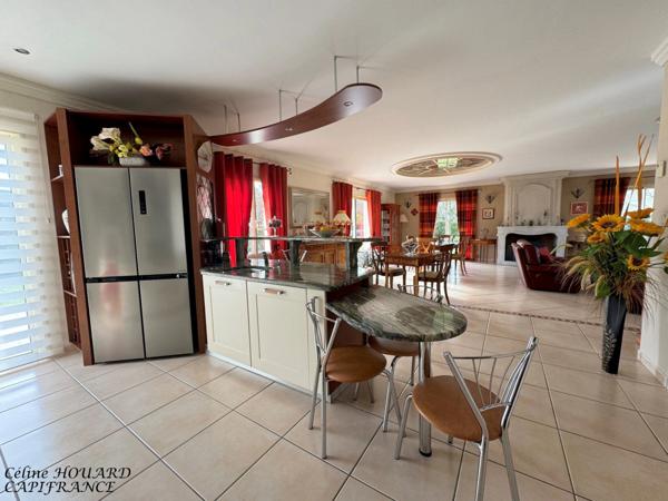 Dpt Maine et Loire (49), à vendre proche d' ANGERS maison P9 Vie de plain pied