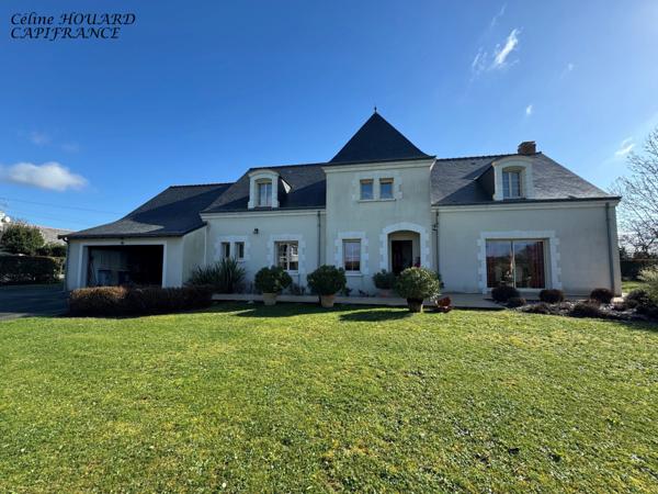 Dpt Maine et Loire (49), à vendre proche d' ANGERS maison P9 Vie de plain pied