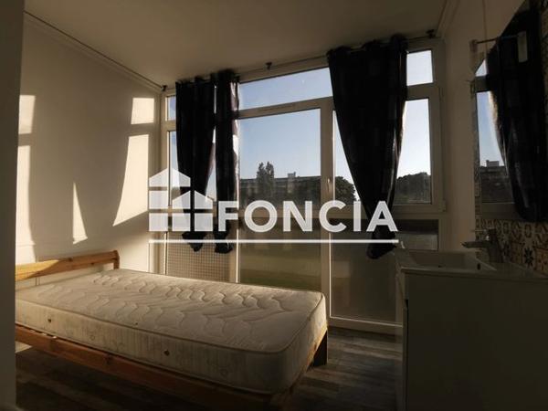 Location Appartement 6 pièces 77.84 m² - 9 RESIDENCE DU PARC DU PETIT BOURG Evry 91000