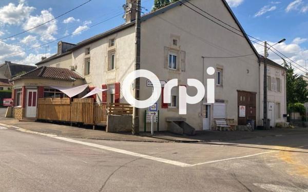 Maison à vendre    8 pièces •  Saint-Blin