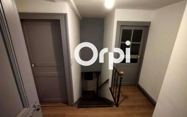 Maison à vendre    8 pièces •  Saint-Blin