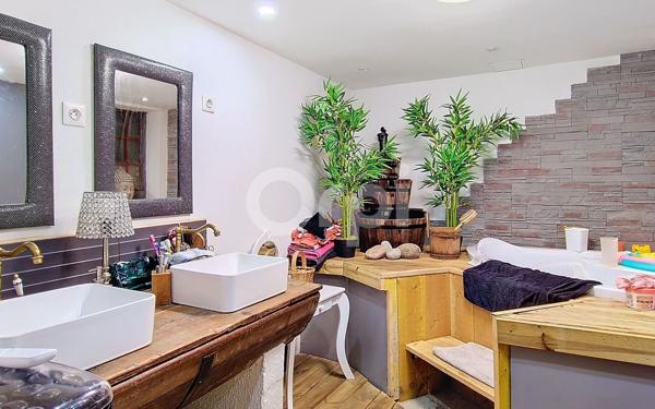 Maison à vendre    8 pièces •  Saint-Blin