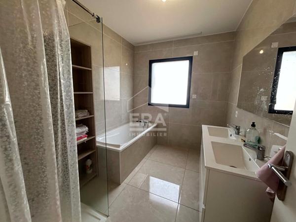 À LOUER - Ensemble immobilier professionnel de 435 m² - ZA Les Piques, Ambronay