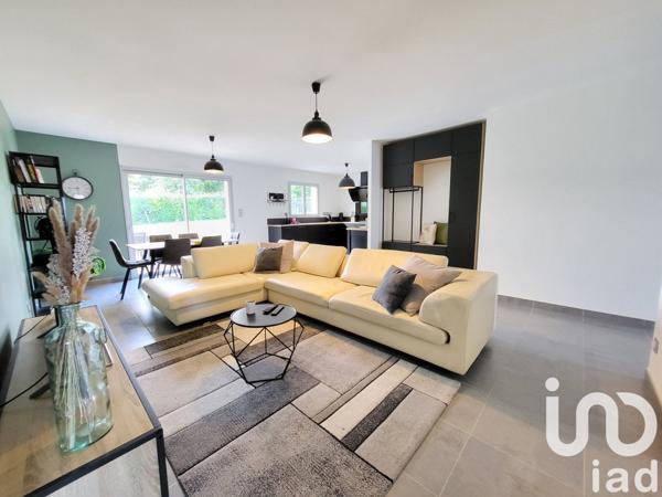 Pavillon 5 pièces de 92 m² à La Roche-Posay (86270)