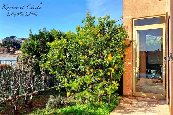 A proximité du centre ville d'Ollioules  Maison 6 pièce(s)  - piscine - Garage