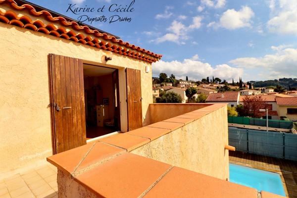 A proximité du centre ville d'Ollioules  Maison 6 pièce(s)  - piscine - Garage