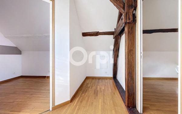 Appartement à vendre    4 pièces • 72,60 m2 Saint-Leu-d'Esserent