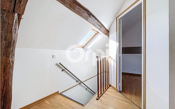 Appartement à vendre    4 pièces • 72,60 m2 Saint-Leu-d'Esserent