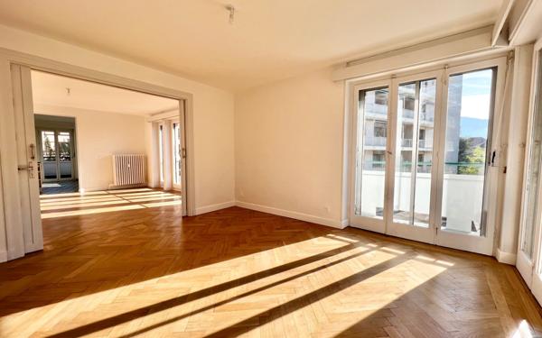 Appartement à louer    4 pièces •  La Roche-sur-Foron