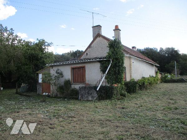 Longère mitoyenne, 47m² hab., terrain 2199m²,