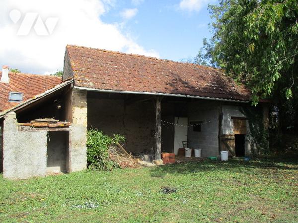 Longère mitoyenne, 47m² hab., terrain 2199m²,