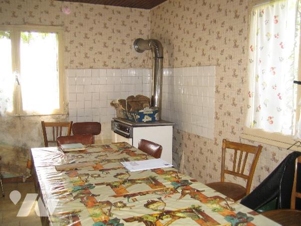 Longère mitoyenne, 47m² hab., terrain 2199m²,