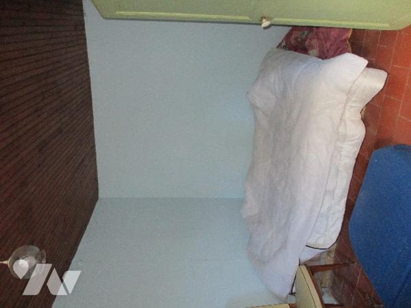 Longère mitoyenne, 47m² hab., terrain 2199m²,