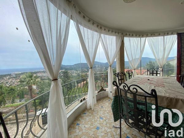 Maison à vendre 5 pièces 165 m² Mandelieu-la-Napoule