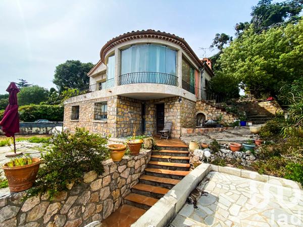 Maison à vendre 5 pièces 165 m² Mandelieu-la-Napoule
