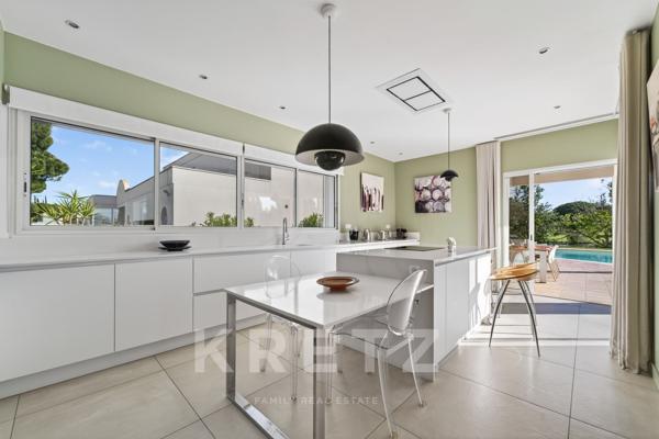 Villa Californienne d'exception en première ligne du Golf de la Grande Motte