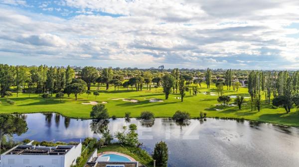 Villa Californienne d'exception en première ligne du Golf de la Grande Motte