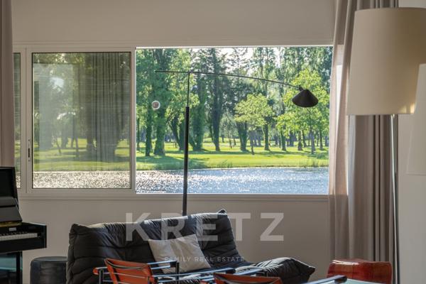 Villa Californienne d'exception en première ligne du Golf de la Grande Motte
