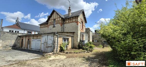 Hyper centre de Fismes - 5 chambres - Stationnements privatifs extérieurs