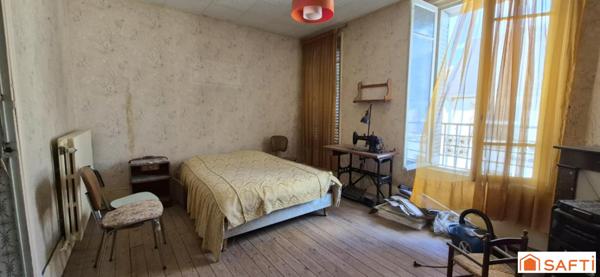 Hyper centre de Fismes - 5 chambres - Stationnements privatifs extérieurs