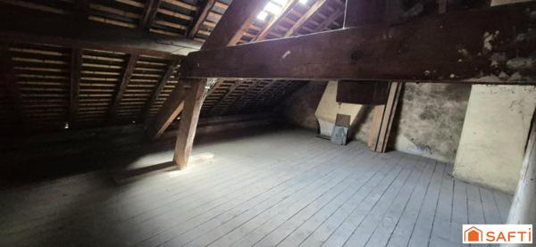 Hyper centre de Fismes - 5 chambres - Stationnements privatifs extérieurs