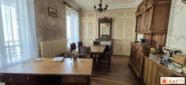 Hyper centre de Fismes - 5 chambres - Stationnements privatifs extérieurs