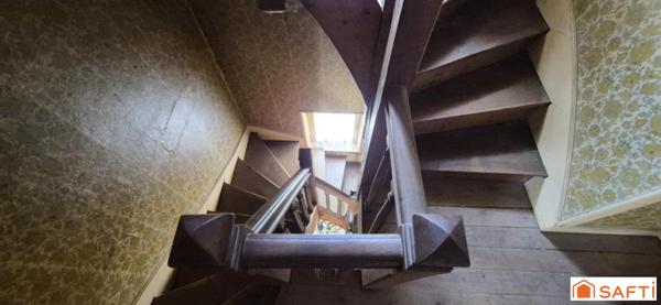 Hyper centre de Fismes - 5 chambres - Stationnements privatifs extérieurs