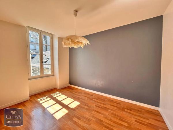 Appartement à louer 2 pièces 59.7m² Laval (53000)