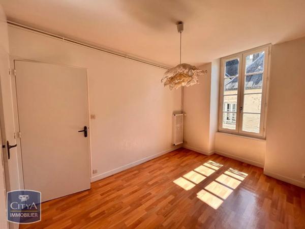 Appartement à louer 2 pièces 59.7m² Laval (53000)