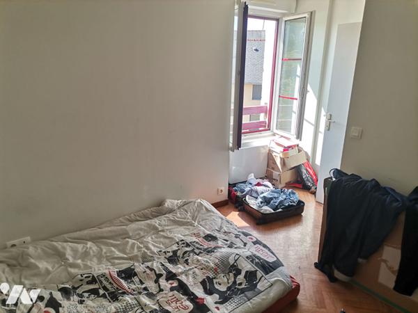 BREAL SOUS MONTFORT - Coeur de ville, appartement T2  duplex de 31.10 m² et cave.