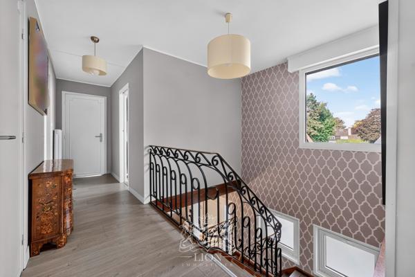 maison familiale rénovée avec sous-sol complet
