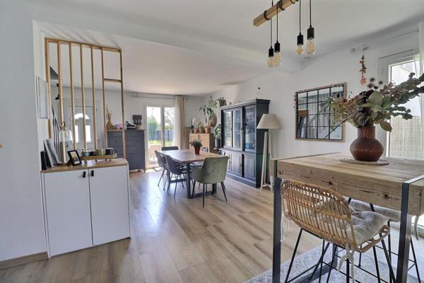 Maison familiale moderne, 3 chambres avec jardin sur Gainneville