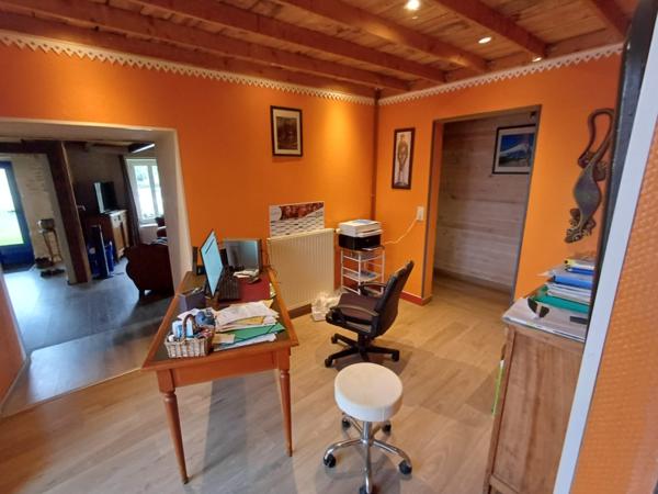 Maison  1 pièce(s)  4 chambre(s)  162 m²