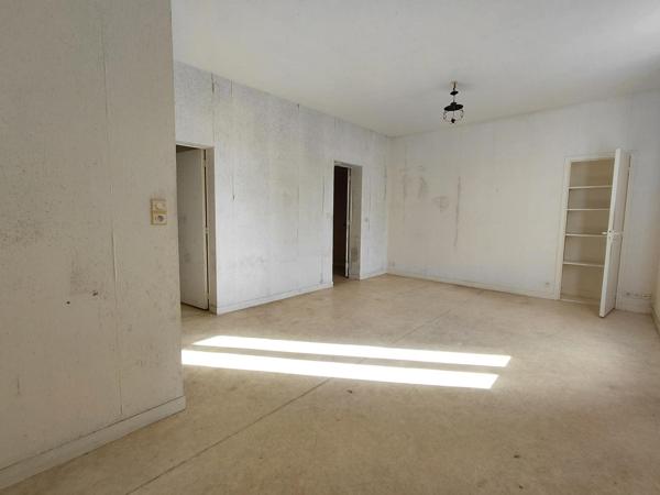 Immeuble à COUPTRAIN, 53250 - 200m²