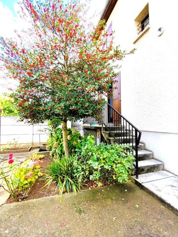 MAISON INDIVIDUELLE 5/6 PIECES 140 m2 SUR 2 NIVEAUX + DEPENDANCE 20 m2