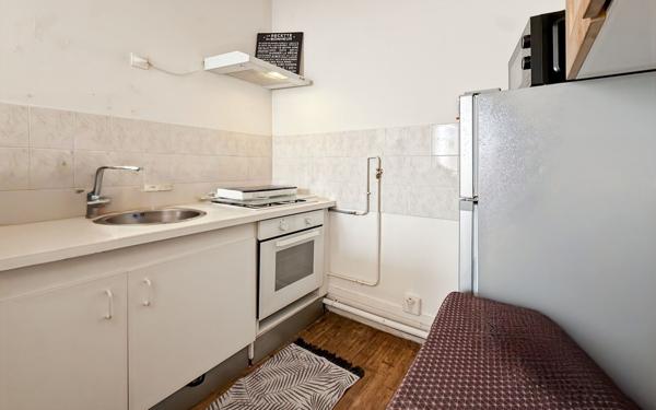 Appartement à vendre    2 pièces •  Lyon 8