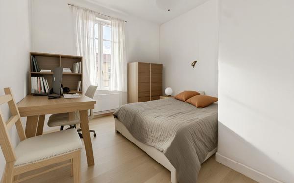 Appartement à vendre    2 pièces •  Lyon 8