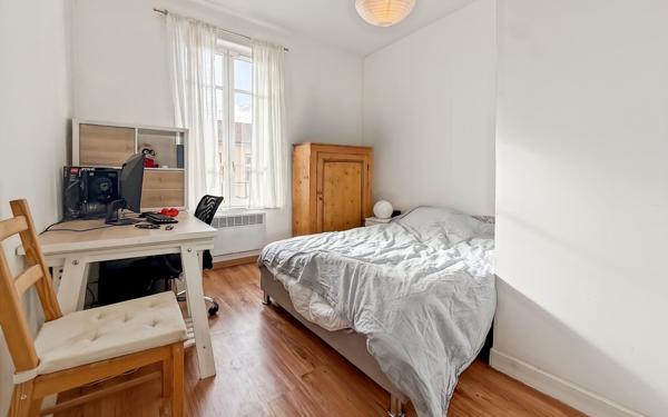 Appartement à vendre    2 pièces •  Lyon 8