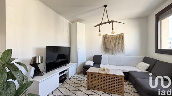 Apartment for sale 3 rooms 65 m² Marseille 8