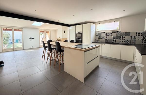 Maison à vendre  6 pièces - 120 m 2   BEGLES  - 33