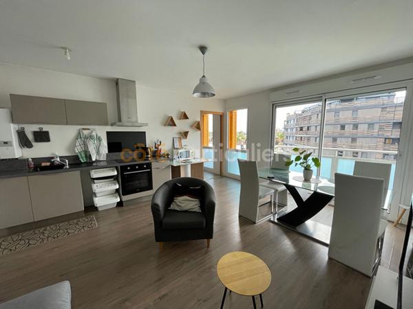 Vente Appartement45 m² - 2 Pièces - CENON (33150)