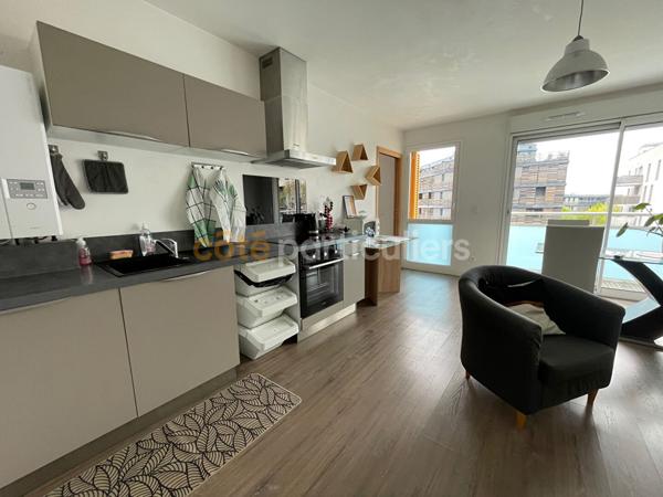 Vente Appartement45 m² - 2 Pièces - CENON (33150)
