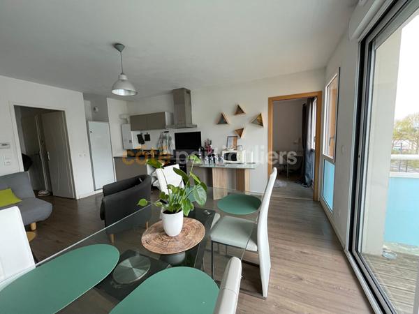 Vente Appartement45 m² - 2 Pièces - CENON (33150)