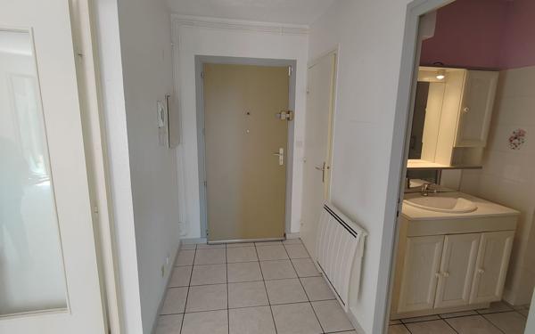 Appartement à vendre    2 pièces • 49 m2 Fontaine