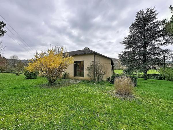 Maison au calme  proche des commodités .