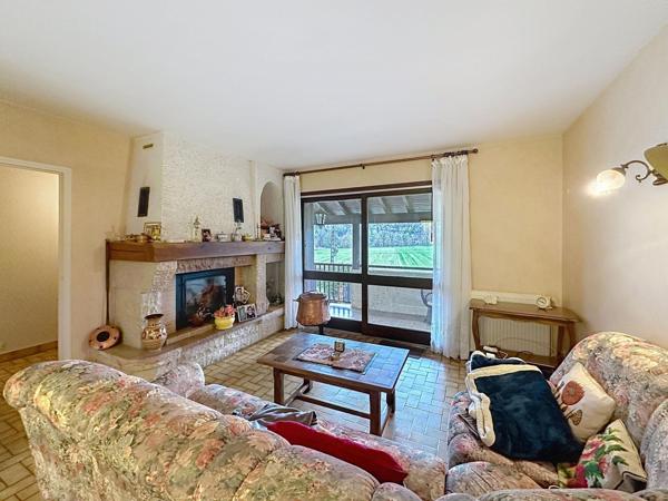 Maison au calme  proche des commodités .