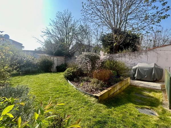 Maison Poissy 84m2 - Secteur LES SABLONS €389 000 ** - Référence 9115