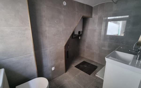 Appartement à vendre    1 pièce • 15,61 m2 Marseille 4