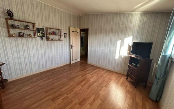 Maison à vendre    5 pièces • 92,80 m2 Menucourt